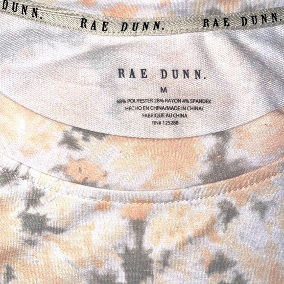 NWT Rae Dunn WEEKEND Top - Picture 4 of 7